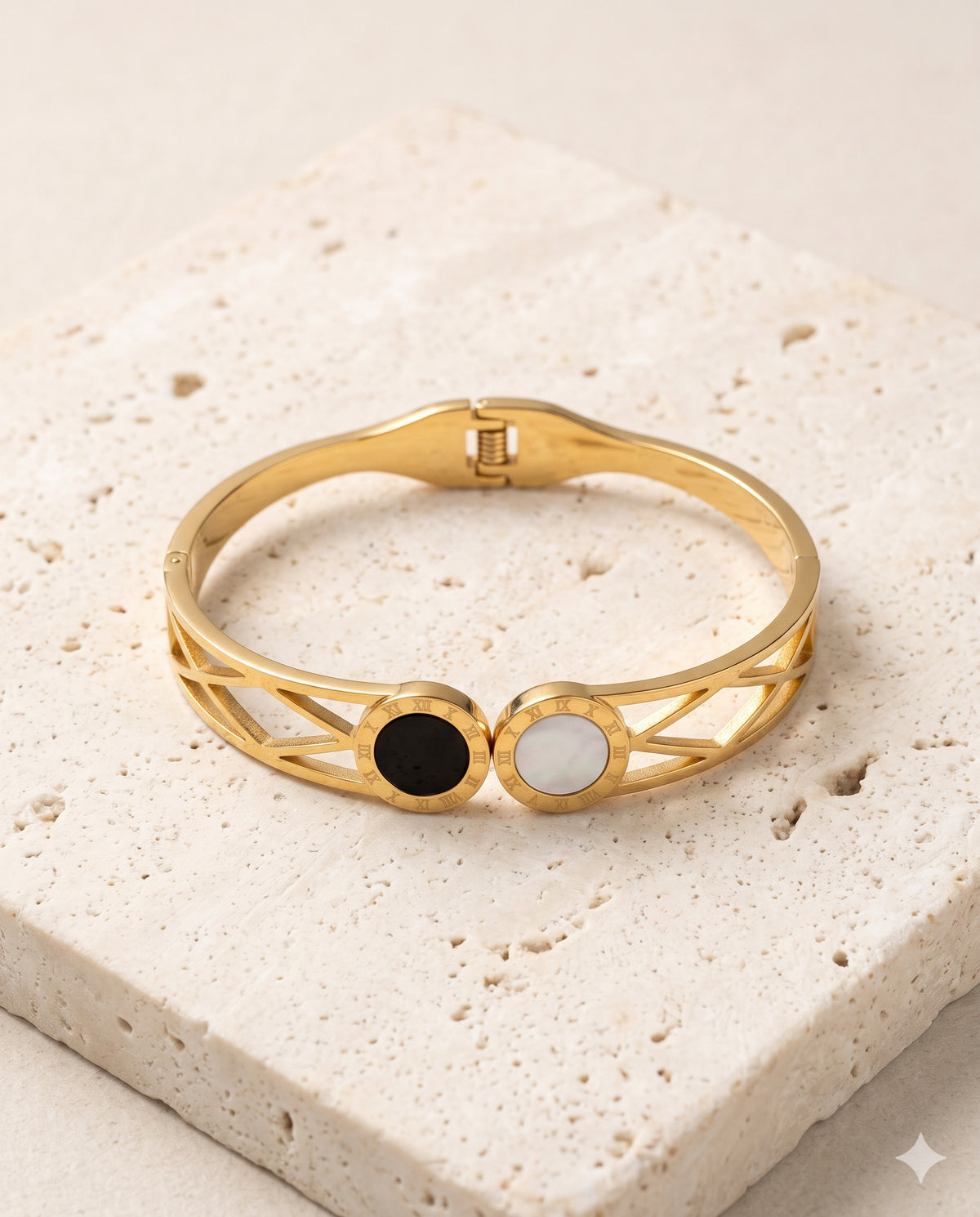 Black and White Disc Kada