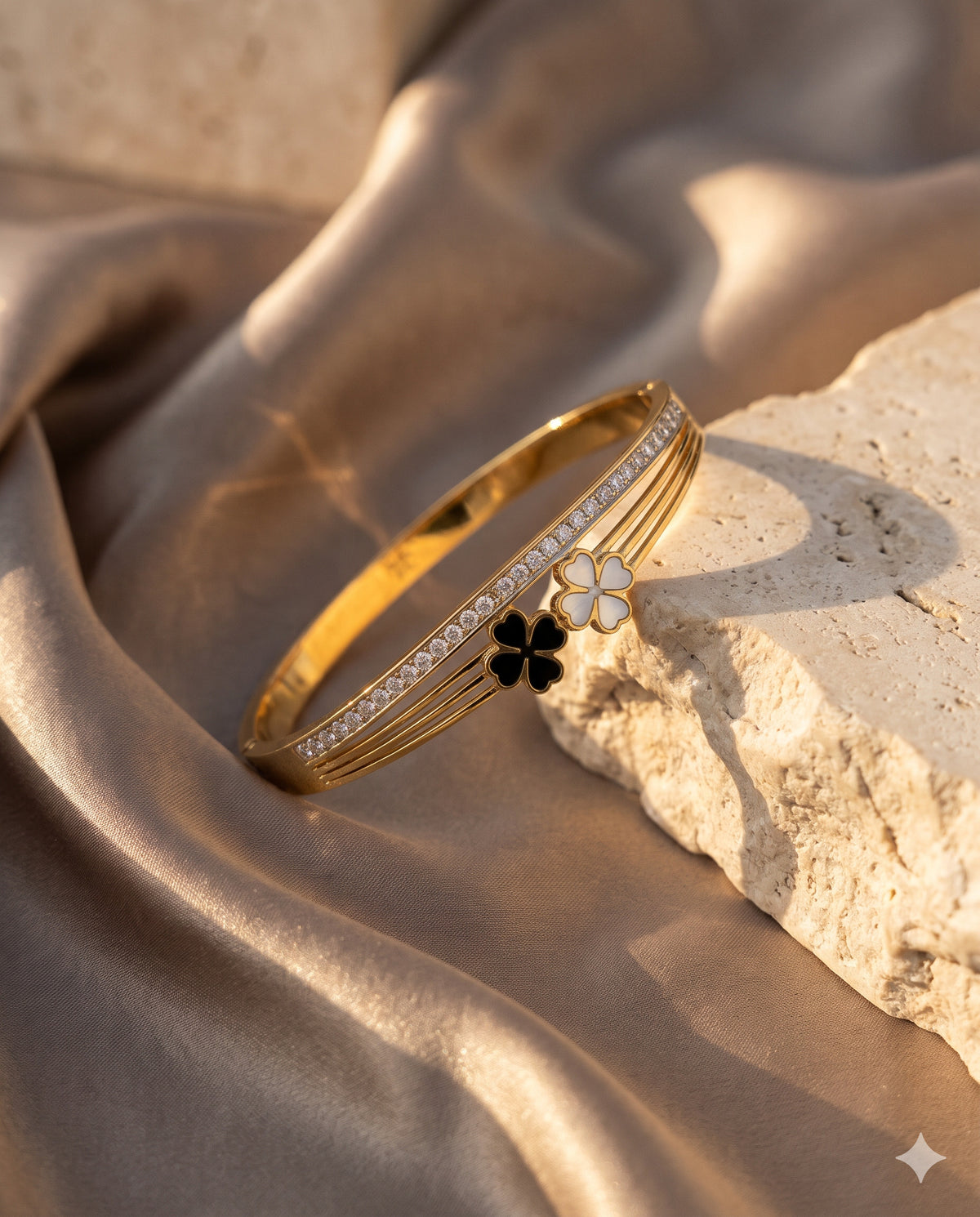 Black and White Clover Pave Kada