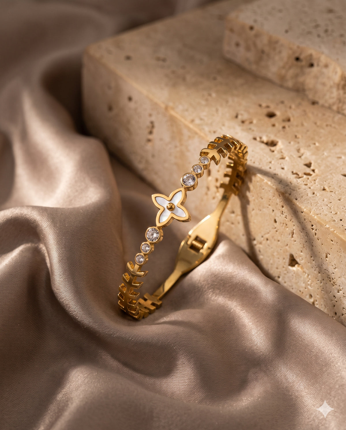 White Flower Kada