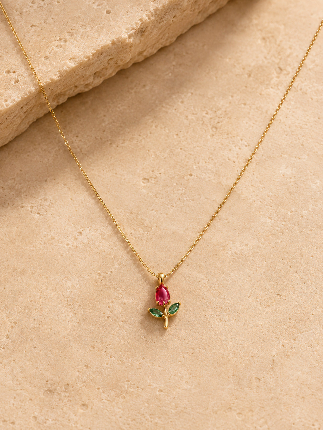 Rose Pendant Necklace