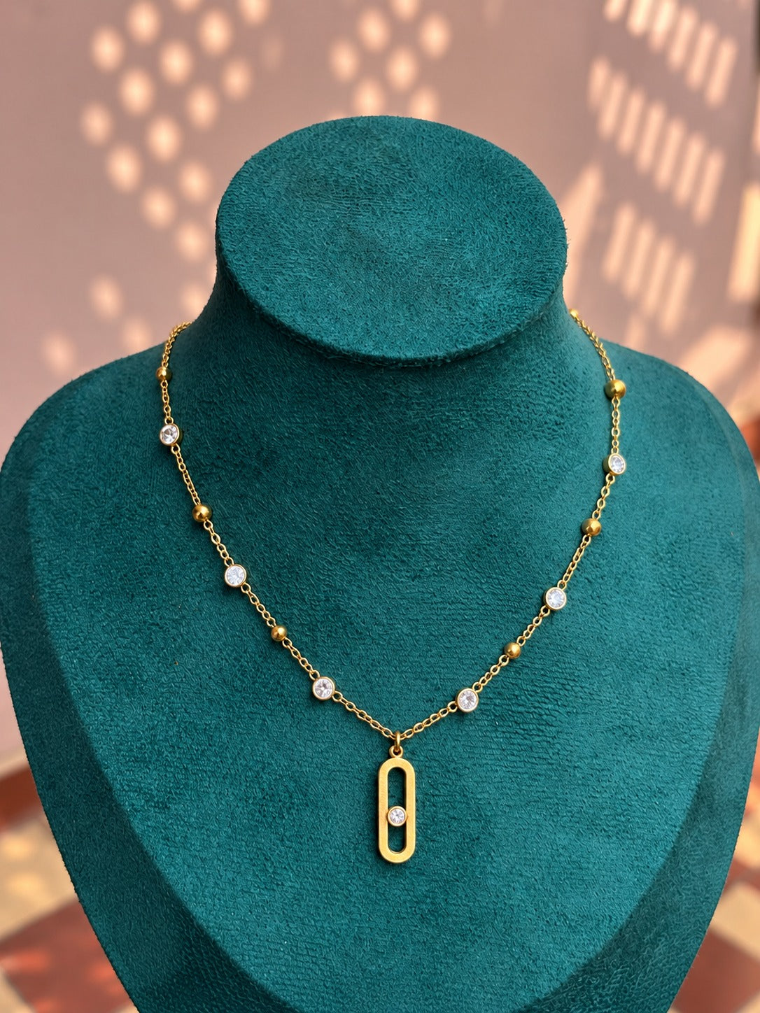 Oval Link Pendant Necklace